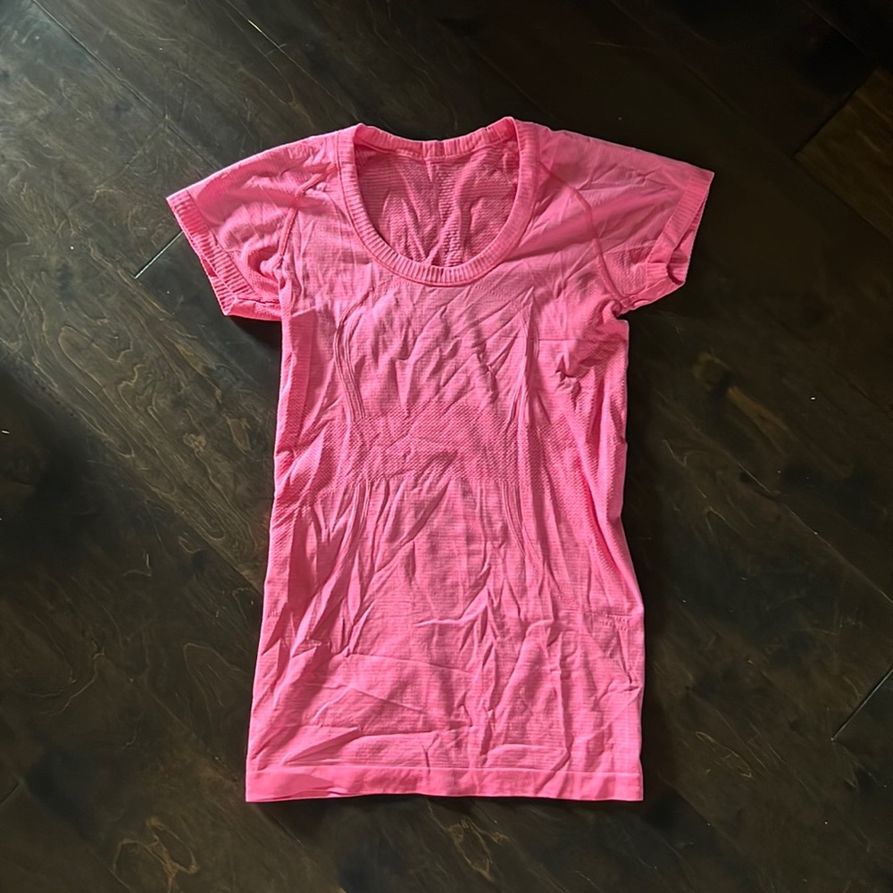 Lululemon swiftly tech tee